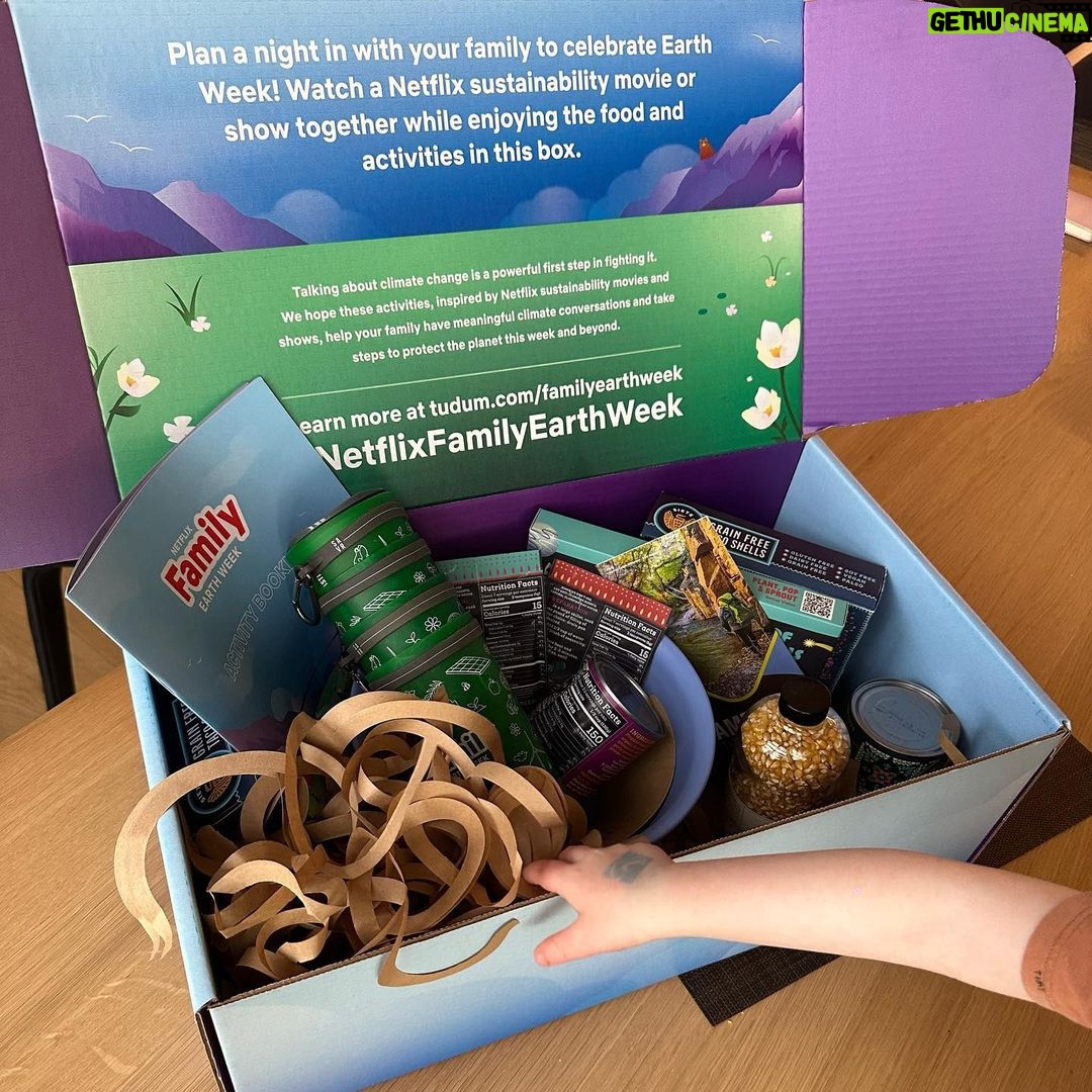 Laura Prepon Instagram - Earth Day is around the corner on April 22! To help your family #GetYourPrepOn for an Earth-themed watch party, I'm partnering with @netflixfamily to give away ten of these gorgeous boxes. đ WHAT'S IN THE BOX? A one-year National Parks family pass, an Activity Booklet, plant-based taco kit, microgreens growing kit, recycled bowl, popcorn, recycled cups, and stainless steel straws. đ HOW TO ENTER: Comment the name of your favorite sustainability show or film and tag 2 friends in the comments before April 17 at 5pm ET. Head to Netflix.com/FamilyEarthWeek for inspiration! No purchase necessary. 18+ residents of 50 US or DC states and Canada (excluding Quebec). Ends April 17 at 5pm ET. Rules: bit.ly/NFEWSweepstakesRules