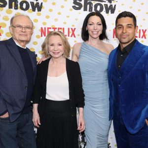 Laura Prepon Instagram - So great to see everyone & celebrate the premiere of #That90sShow! Streaming on @netflix Jan 19.
