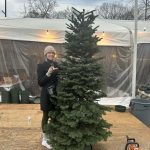 Laura Prepon Instagram - Let the festivities begin!🎄 Wishing you a very merry holiday💓