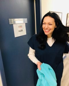 Laura Prepon Instagram - #throwback to an Alex moment… #OITNB Happy #Pride to everyone celebrating who they are this #PrideMonth!🏳️‍🌈 #tbt