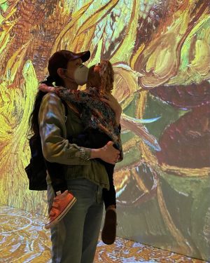 Laura Prepon Instagram - Field trip with the kiddo to see some immersive art…

“There is peace even in the storm.” - Vincent van Gogh