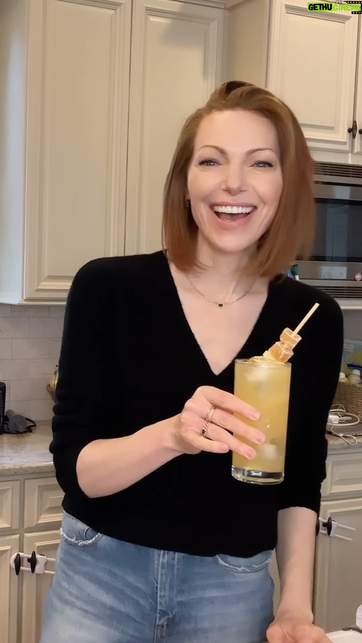 Laura Prepon Instagram - I can’t believe it’s already October! #GetYourPrepOn for the season with a fall cider spritz🍎🍹 #PrepOn
