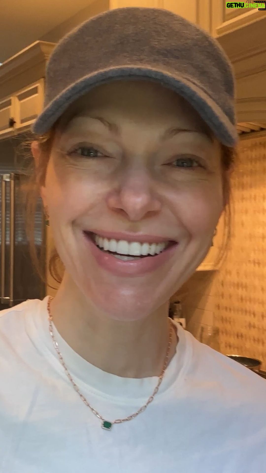 Laura Prepon Instagram - Went on a quick family roadtrip this holiday weekend — #GetYourPrepOn for the drive with me! These are also meals to use for school lunches and what I pack for my fam when we fly.💫 #PrepOn