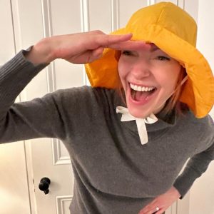 Laura Prepon Instagram - Trying to pick my Valentine’s date night look! 🙆🏻‍♀️…I’ll keep workin’ on it😆
