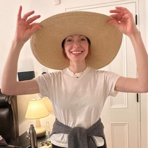 Laura Prepon Instagram - Trying to pick my Valentine’s date night look! 🙆🏻‍♀️…I’ll keep workin’ on it😆