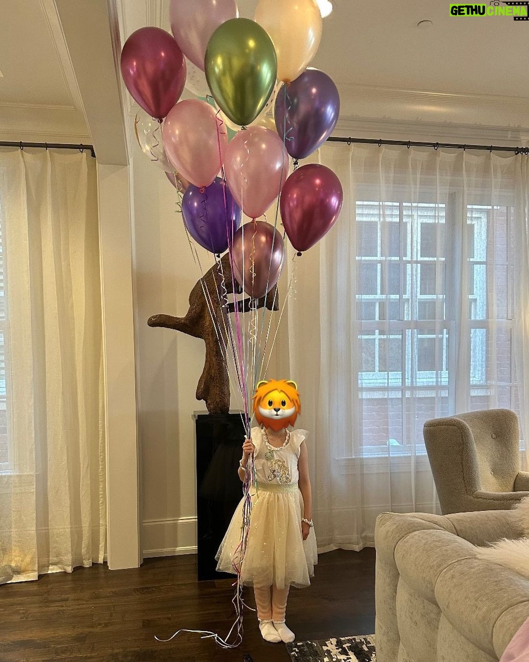 Laura Prepon Instagram - My little Leo just turned 6!🦁💓