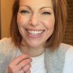 Laura Prepon Instagram - #GetYourPrepOn with me while I put together a last minute meal for my family. Try a prep ahead main course salad!🥗 #PrepOn