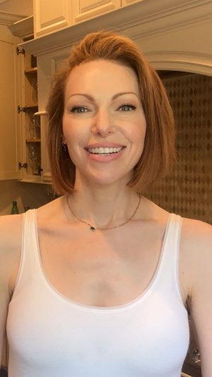 Laura Prepon Instagram - You guys have asked what I’m eating for breakfast these days 🍳 #GetYourPrepOn with me as I throw together a go-to breakfast with prepped ingredients. So quick, so yummy. 😋 How do you like to start your day? #PrepOn