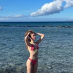 Lauren Orlando Instagram – me on the beach The Big Island, Hawaii
