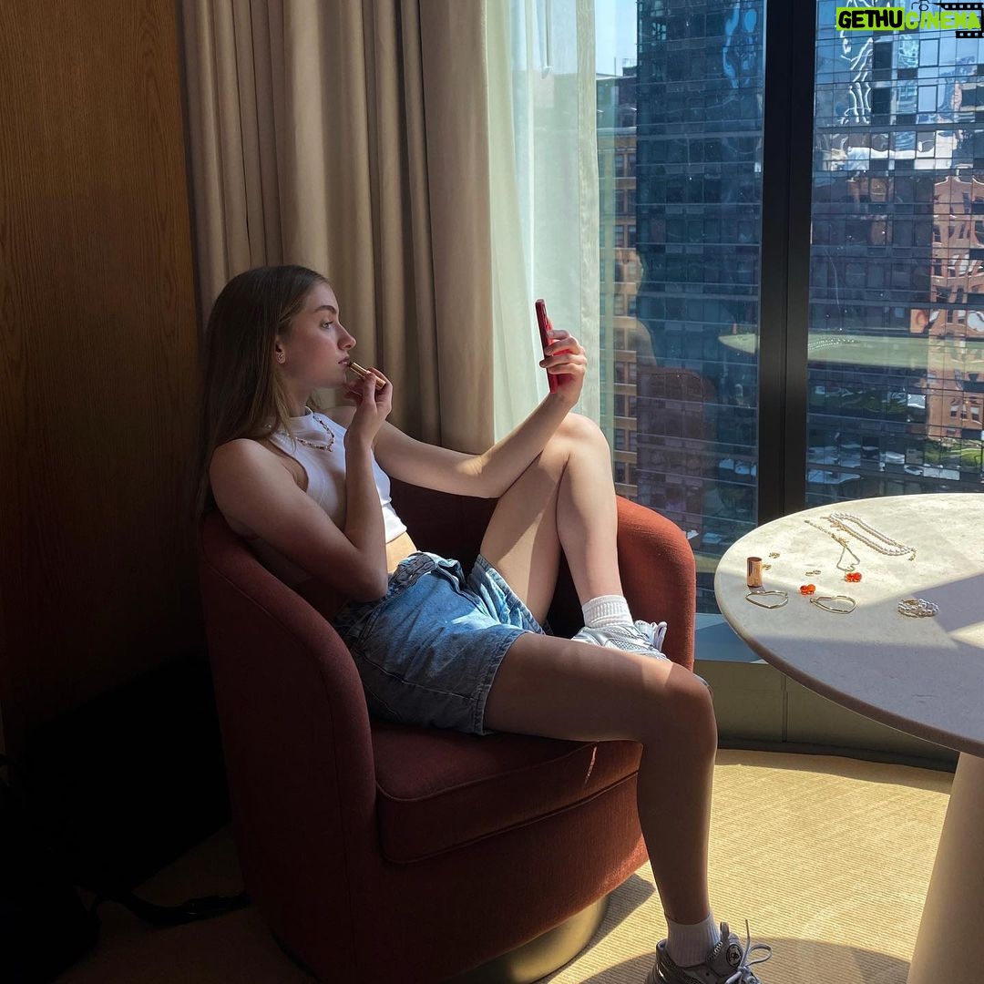 Lauren Orlando Instagram - grwm New York, New York