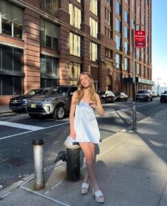 Lauren Orlando Instagram - i ❤️ nyc