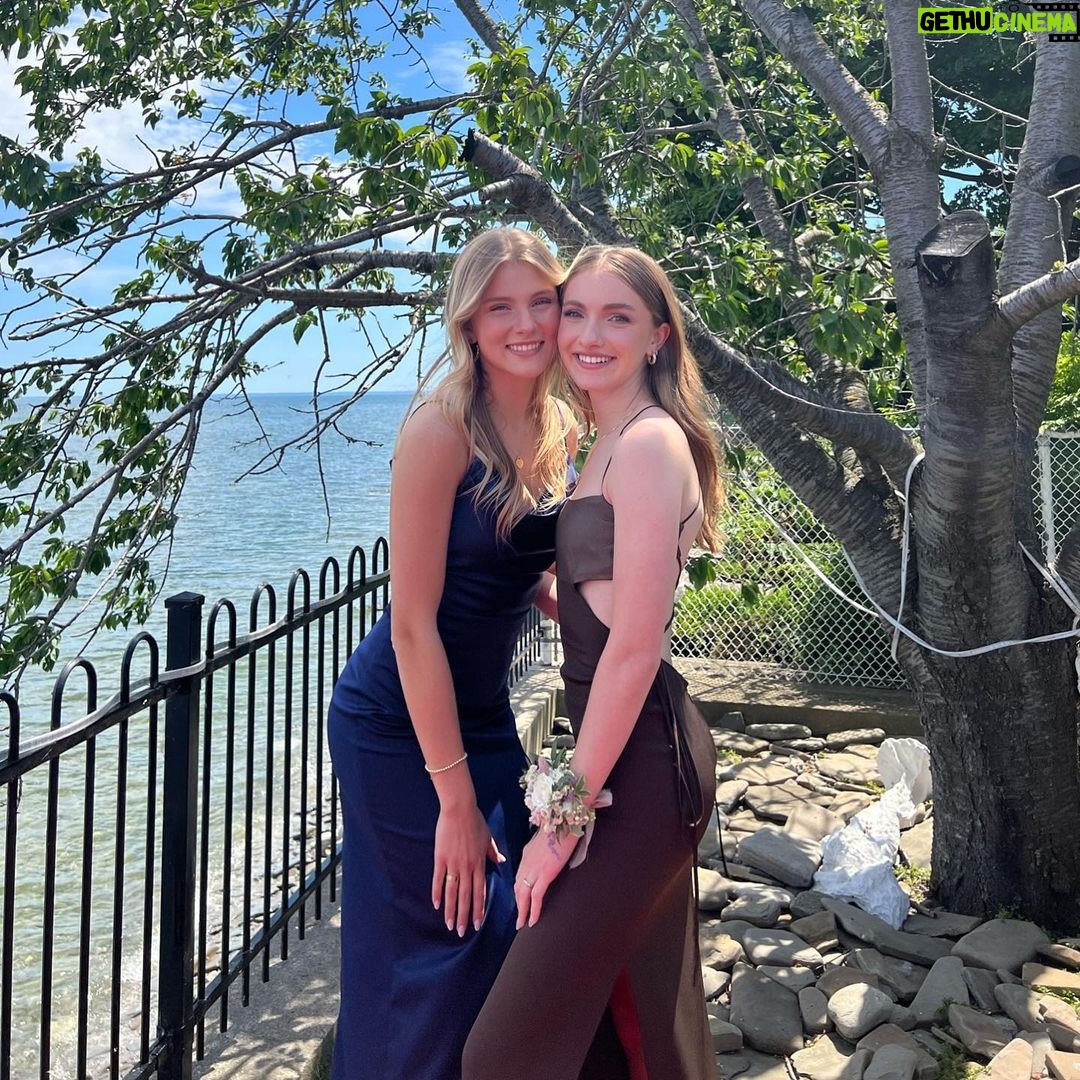 Lauren Orlando Instagram - it’s about time