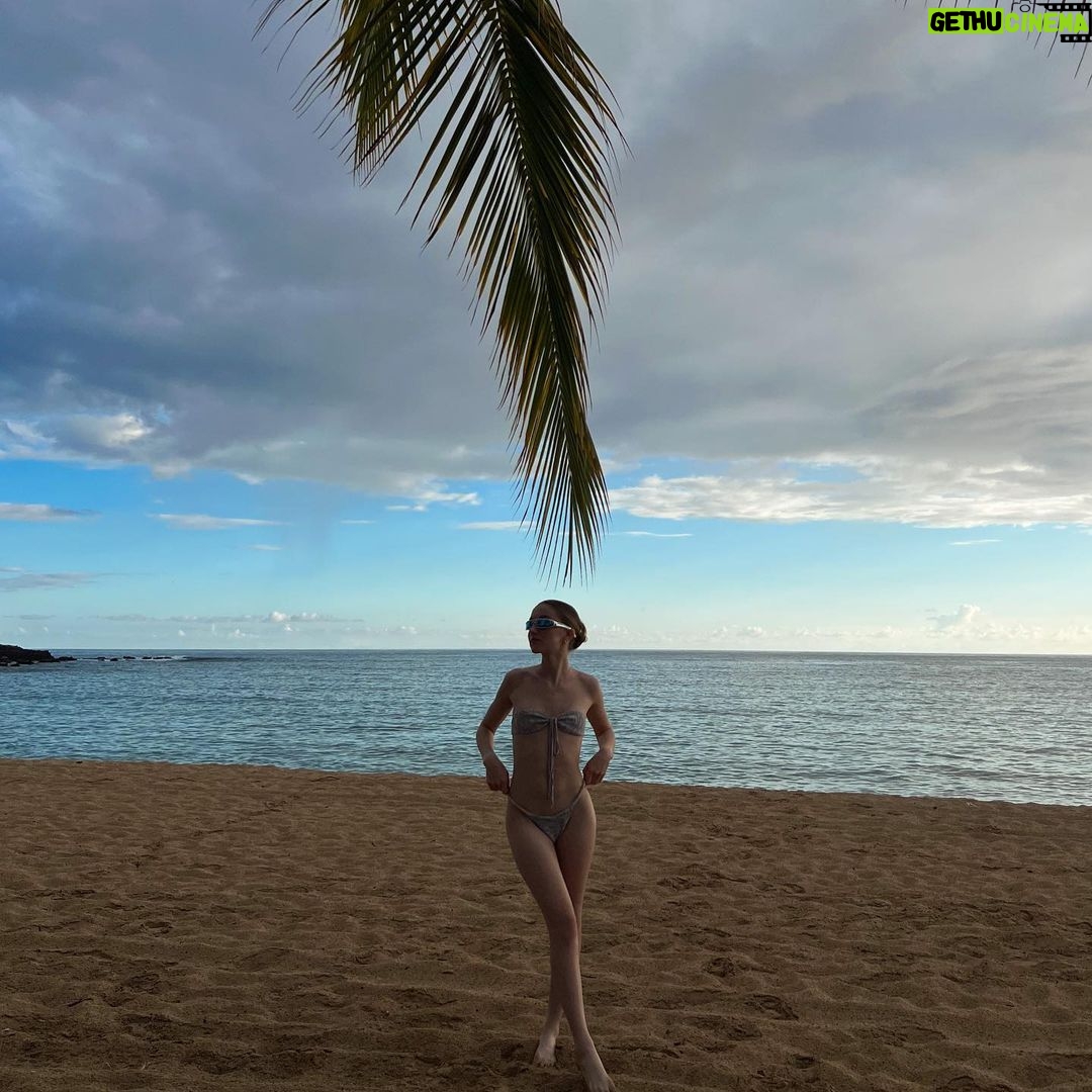 Lauren Orlando Instagram - archives Lana'i, Hawaii