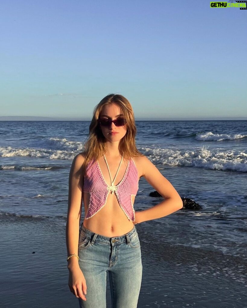 Lauren Orlando Instagram - out of sight, out of mind