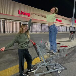 Lauren Orlando Instagram - this one’s going off to university and i’m not happy about it 😐