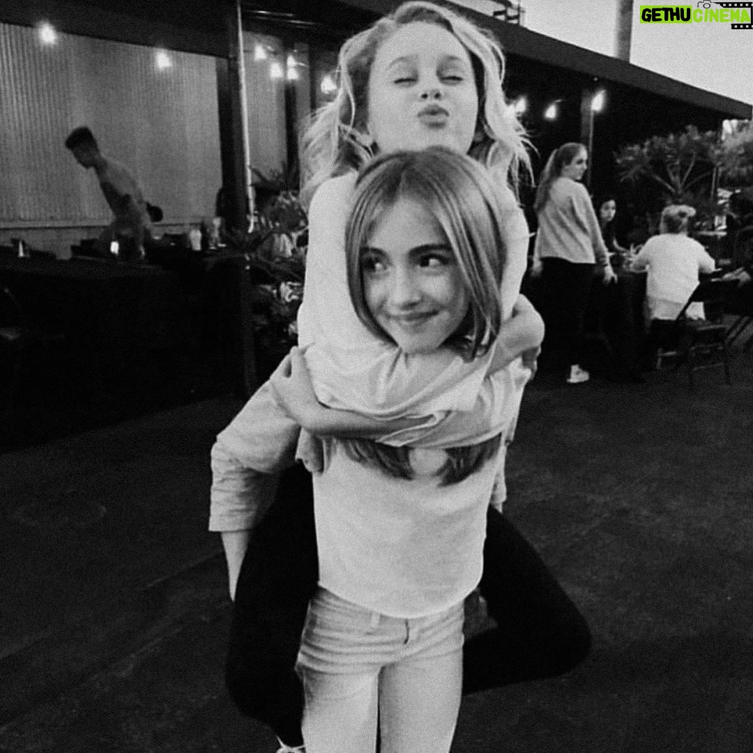 Lauren Orlando Instagram - happy bday ruby bear ๐๐ i donโt know what iโd do without u!!! have the best day beautiful <33