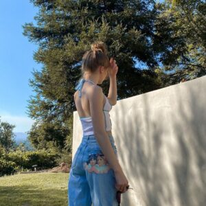 Lauren Orlando Instagram - starting to feel like summer 🌞