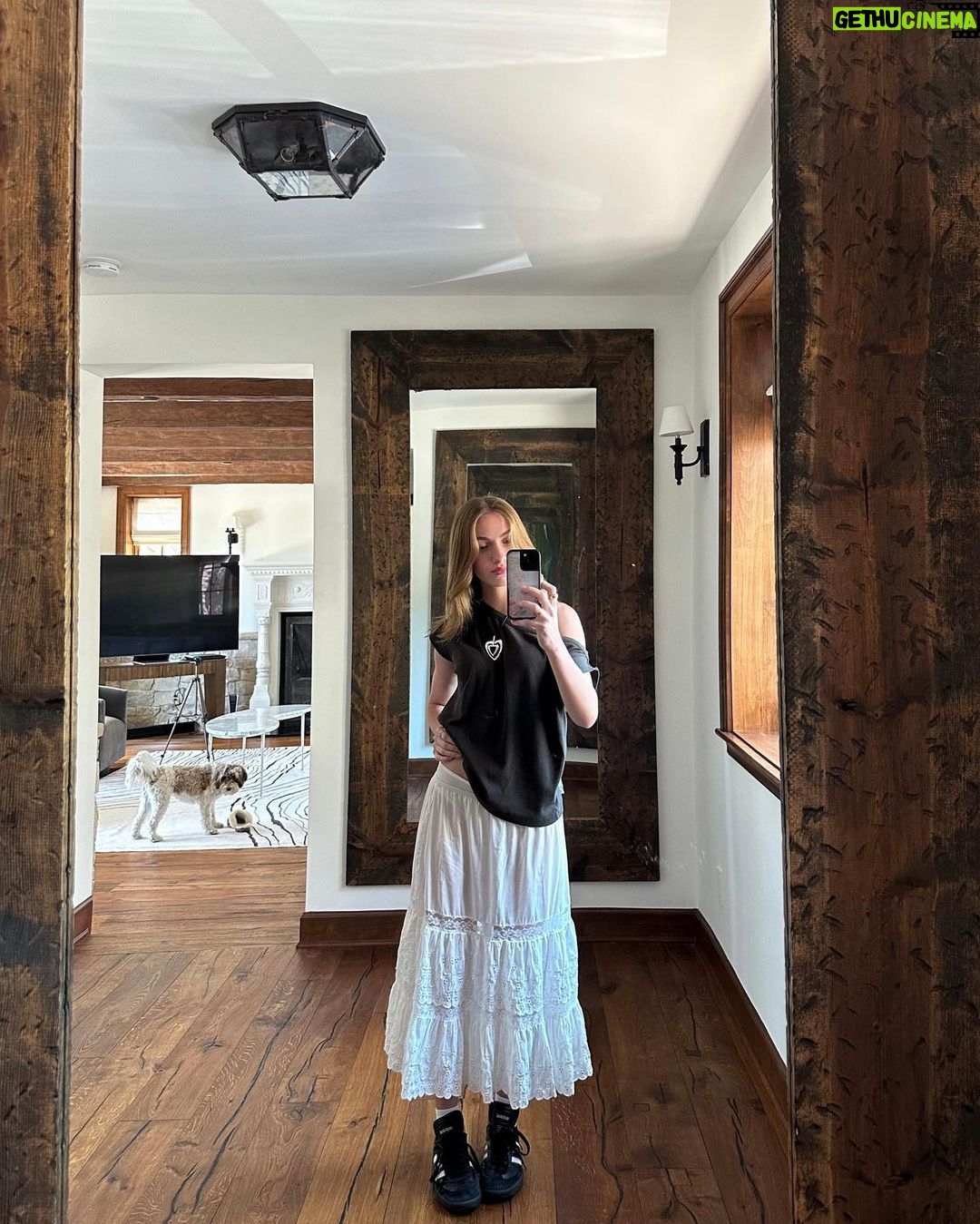 Lauren Orlando Instagram - the best of june