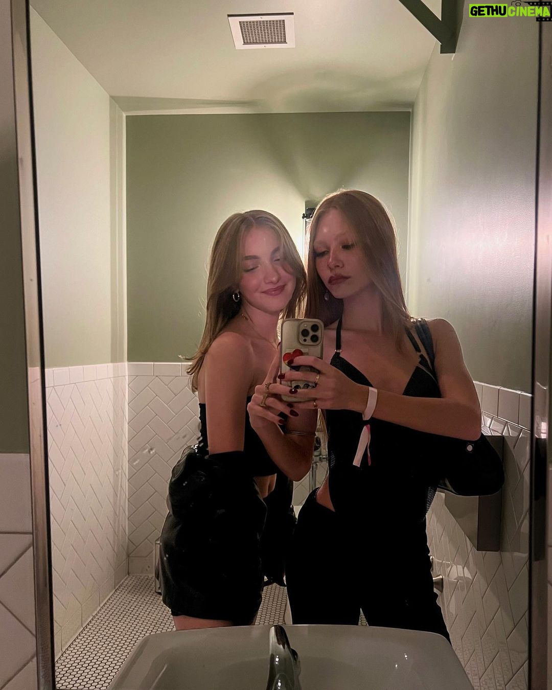 Lauren Orlando Instagram - bits and pieces