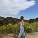 Lauren Orlando Instagram - summer reading