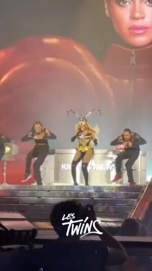 Laurent Bourgeois Instagram - Opening Night! #RENAISSANCETOUR #stockholm  @officiallestwins @lestwinson @lestwinsoff with @beyonce #lestwins