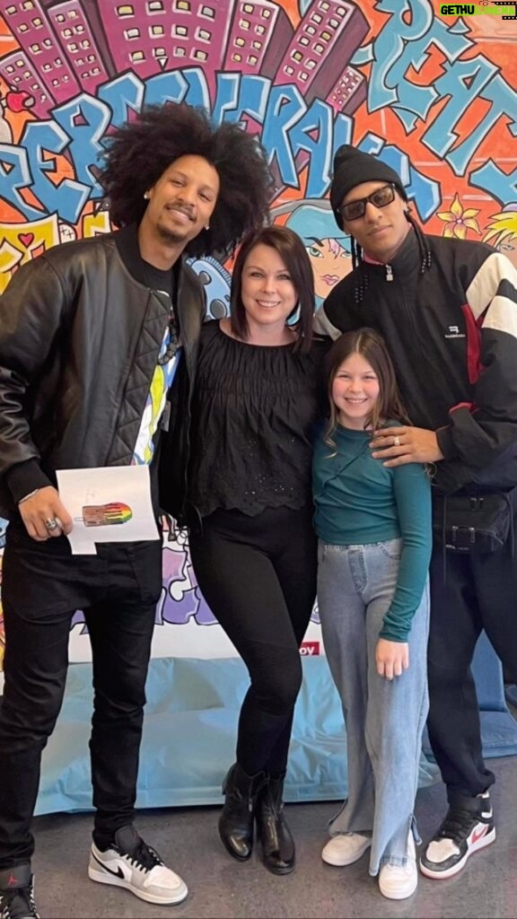 Laurent Bourgeois Instagram - This was one experience that @claudiamarques925thebeat’s daughter will cherish forever thanks to @officiallestwins 💜✨ The full story is up on our website at thebeat925.ca 👈 #lestwinsxkwn #lestwinsxmentalhealth