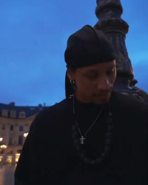 Laurent Bourgeois Instagram - No one does it better @officiallestwins Repost from @lestwinson using - I didn’t even go hard on my ARTitude but I feel great about it #twinsblaze #dance #cold 🎥 @newartinsta #paris  @mikewillmadeit @future