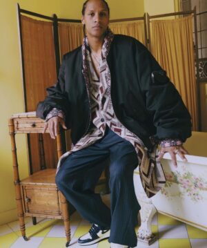 Laurent Bourgeois Instagram - Greatness with  @numero_netherlands for their Brand new editorial from their 5th issue “Freedom” starring the amazingly talented @lestwinsoff @lestwinson @officiallestwins 🌟

Photographer: @latourfanny 
Fashion editor: Gabriella Norberg @gabriella.norberg 
Talents: Les Twins - Laurent & Larry Bourgeois @officiallestwins 
Grooming: Laure Dansou at WSM @lauredansou 
Photo assistant: Nicolas Rubio @_nicolasrubio 
Fashion assistant: Daniah Salem
Casting: Timotej Letonja @timiletonja 

#NumeroNetherlands #MotionAndSound #Freedom #dance #music #editorial #fashion #newissue #lestwins #lestwinsclique.