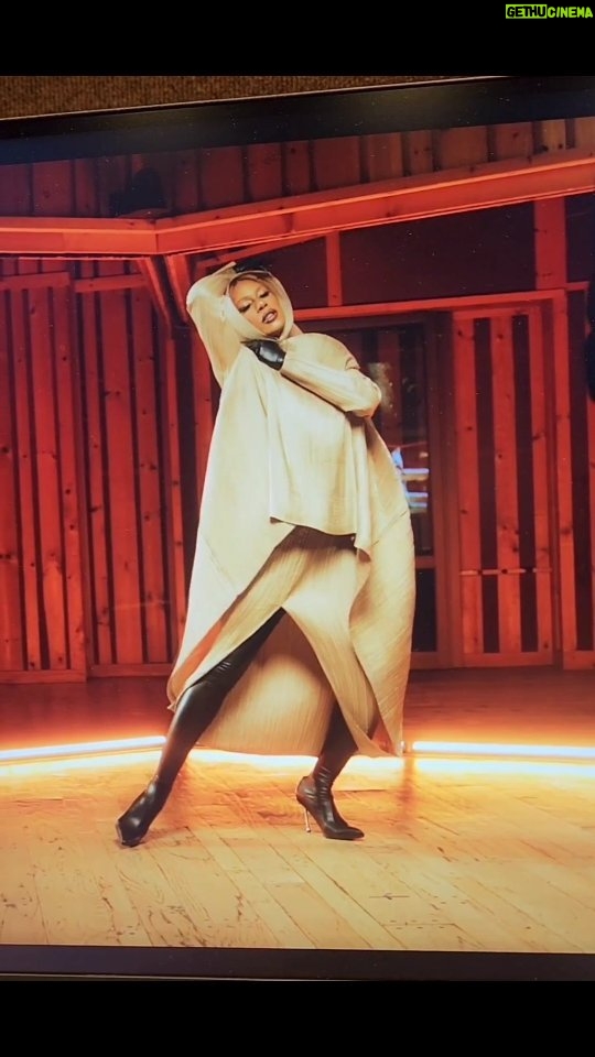 Laverne Cox Instagram - Issey Miyake S/S 1989 #TransIsBeautiful