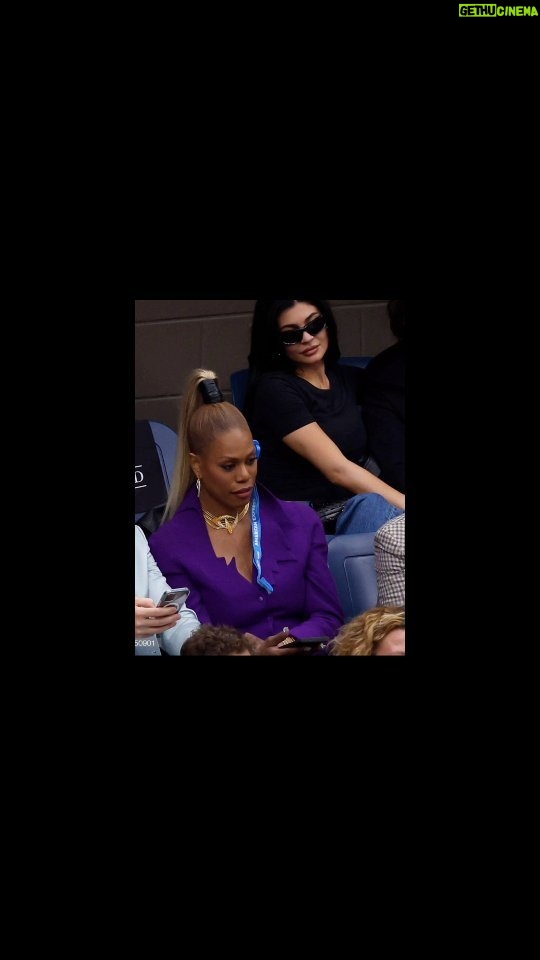 Laverne Cox Instagram - The fortnight was amazing. Thank you to everyone at the @usopen for being amazing. Congrats to @cocogauff and @djokernole for your historic wins. And thank you for some truly spectacular tennis #USOpen #TransIsBeautiful Wearing all @manfredthierrymugler, of course.