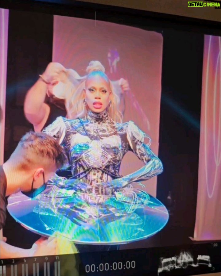 Laverne Cox Instagram - Laverne in her music video director's bag. I've never wanted to be a director but I had a vision and felt it most efficient if I take the reigns. #bts of my latest visual for my new music "Gretchen: A TripHopera Part II" now steaming everyehere. .... What a privilege to work with such amazing professionals. Special shout out to @asherlevine who designed this iconic fembot ballerina suit. He was so generously on set with us to finesse his beautiful creation. He is in the second and third slides. My DP @thealantan_ The incredible team at @wreckdpro who designed the amazing projections. @deetrannybear on hair @theladydeja makeup @christinajpacelli styling @matadorandrew as my leading man ... #TripHopera #TransIsBeautiful