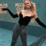Laverne Cox Instagram – @lavernecox is rocking BODY at the #PCAs! 😍
