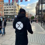 Le'Veon Bell Instagram - I’m never outta my element 😎🍃💨 @elmnt4_ Bond Street