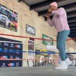 Le'Veon Bell Instagram - 2 DAYS AWAY ‼️ #JMXBell #Xseries006 Watch my fight live on @daznboxing THIS Friday, April 21st 📺🎥🍿👀