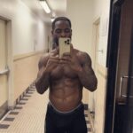 Le’Veon Bell Instagram – April 21st, its all about ME … its Me vs Me … LeVeon vs LeVeon!! I wouldn’t care WHO was in the ring with me April 21st, I’m confident in knowing they gettin beat tf up… it just so happen to be Joel Morris! aye @mf_daznxseries @daznboxing @misfitsboxing we exactly 3 weeks away from judgement day ‼️‼️ I hope you’re prepared for a show 💥🥊📺🍿👀