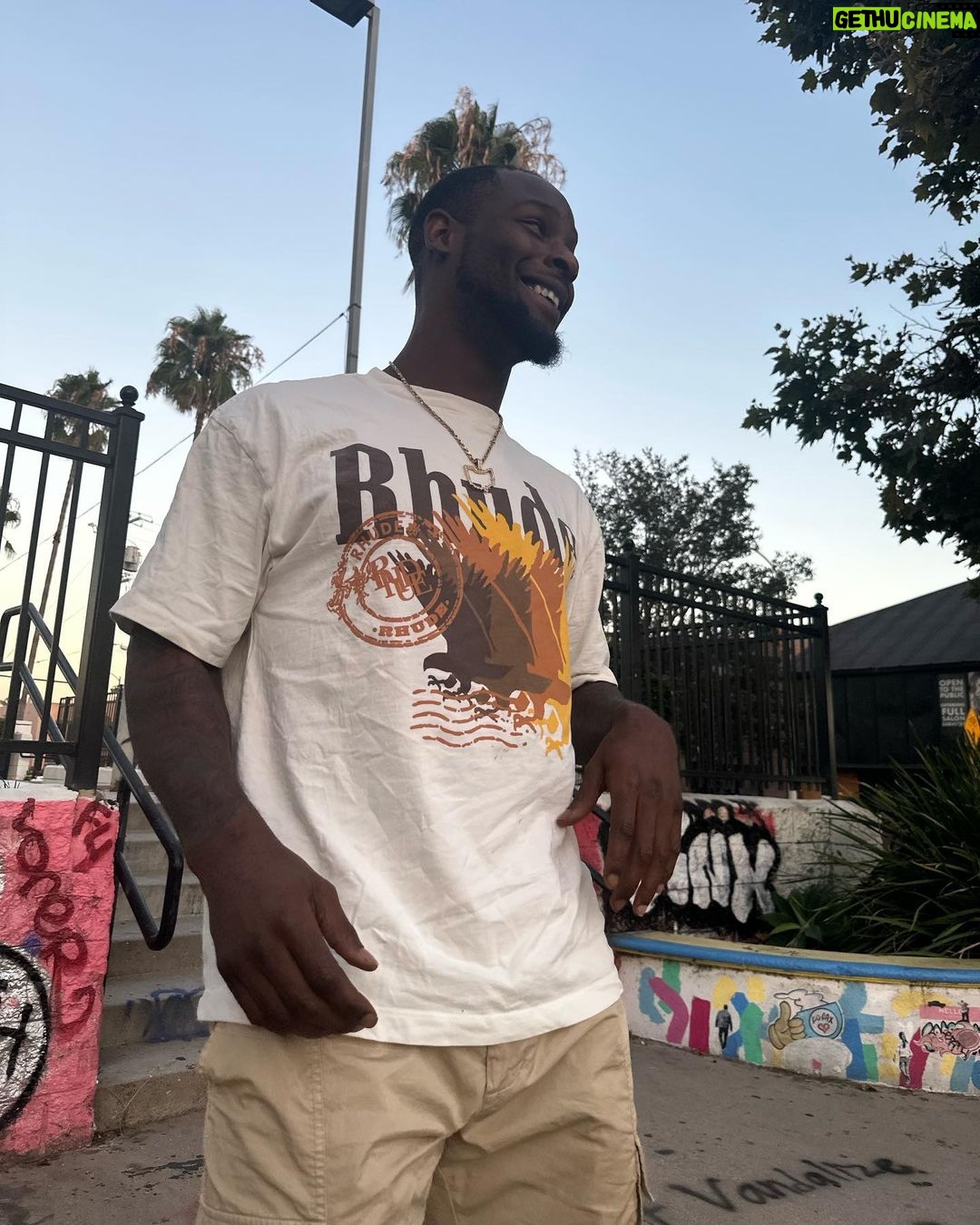 Le'Veon Bell Instagram - a lot of people go though life and never furfill their purpose .. I won’t be one of those people 🗣️ Los Angeles, California
