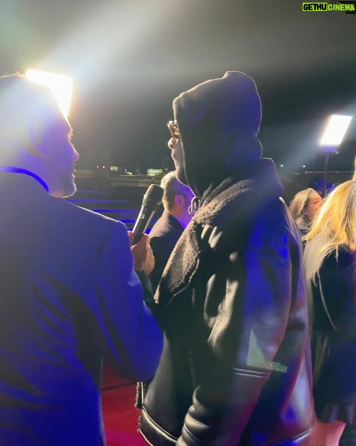 Le'Veon Bell Instagram - The Super bowl was CRAZYYY, I performed at the Maxim Party, I opened up for 50 Cent & 21 Savage, I must say Vegas was a VIBE .. football & music coming together 🚀🚀