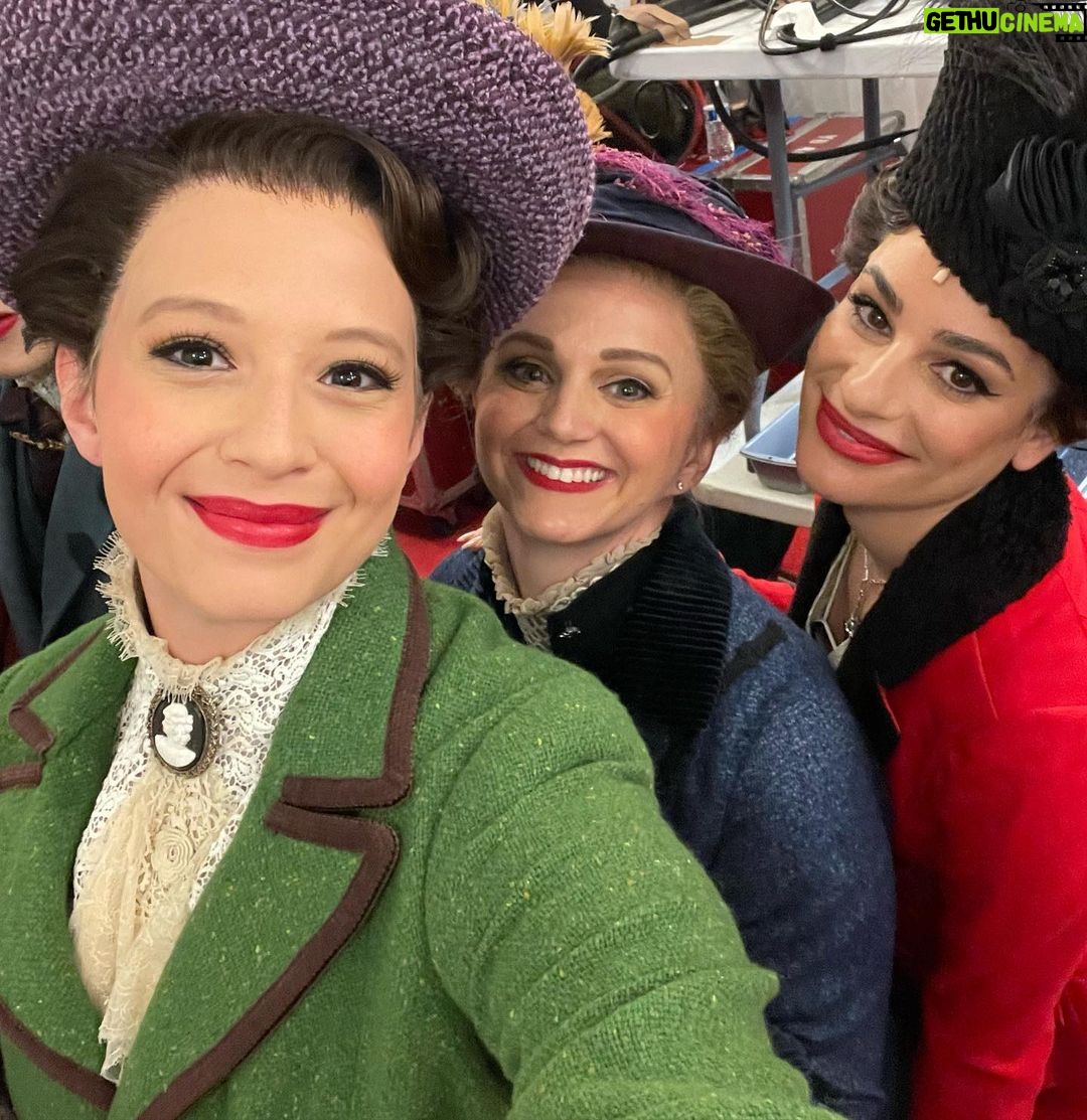 Lea Michele Instagram - @funnygirlbwy takes on the @thetonyawards 😍❤️