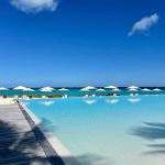 Lea Michele Instagram - Last vacation photo… because I’m back to work tomorrow! 🌴🌊🌸
