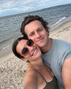 Lea Michele Instagram - Summer with my best friend🤍