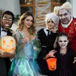 Leandro Hassum Instagram - Familia que assusta unida, permanece unida! Haha Meu Cunhado é um Vampiro! Na @netflixbrasil!