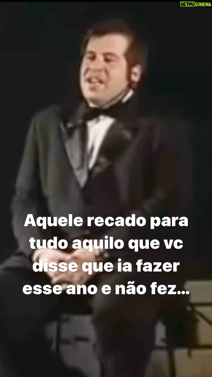 Leandro Hassum Instagram - Se permita. #ficaadica bjs boa quarta.