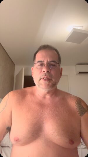 Leandro Hassum Instagram - 🚨 atenção! Vídeo longo no pedaço. Mas se puder escute. Abraço carinhoso. 
cadê o humor na TV. 🤷‍♂️