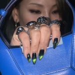Lee Chae-rin Instagram - Once in an Indigo moon #알렉산더맥퀸 #AlexanderMcQueen #McQueenHoboBag #McQueenSS23