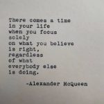 Lee Chae-rin Instagram - Once in an Indigo moon #알렉산더맥퀸 #AlexanderMcQueen #McQueenHoboBag #McQueenSS23