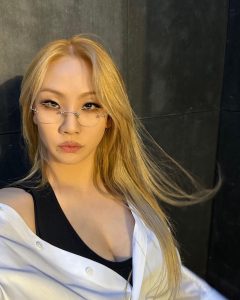 Lee Chae-rin Instagram - Absolutely Not