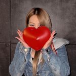 Lee Chae-rin Instagram - The Queen of ♥️ #leCoeur #Alaia