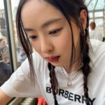 Lee Da-hee Instagram - 카푸치노 거품 이렇게 하는거 맞아.? 크레페 보고 이성을 잃었다... La Creme de Paris