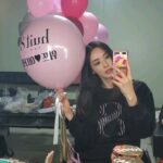 Lee Da-hee Instagram - 위뜨💗 우리 오늘도 함께 했지!앞으로도 함께 할거고! 다들 늦은 시간까지 너무 고생 했어요👏 #위뜨 #huit