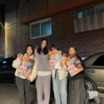 Lee Da-hee Instagram - 6개월동안 너무 고생 많았어. 지나 유정이 그리고 보라야. 언니는 정말 복이 많은 사람 같다는 생각이 들어..어쩜 너희같은 사람들을 만나서 함께 다닐수 있었는지..참 감사해.언니한테 와줘서 고맙고 이런 사랑까지 줘서 더 감사하고.. 그리고 다섯 작품이나 함께한 나의 최고의 매니저 우리 영매 그리고 나중에 투입된 길호까지..최고의 팀이었다고 말해주고 싶어. 너무 고맙고 사랑해❤️